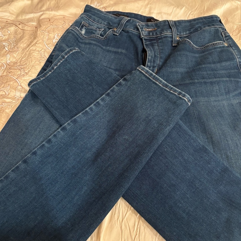 SALE!!NYDJ Indigo Denim Jeans